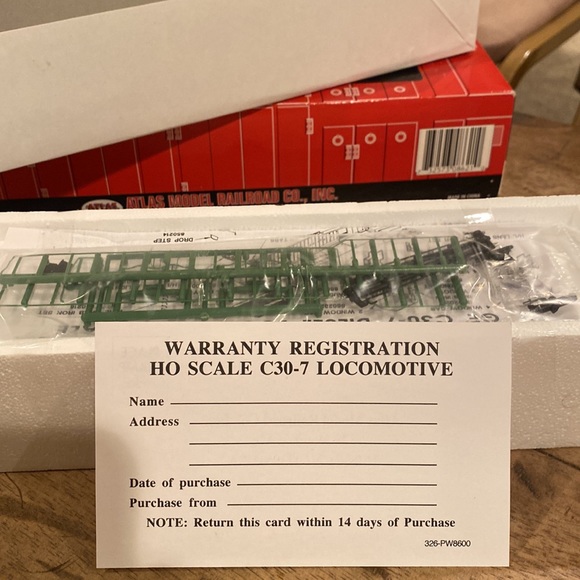 Atlas HO Burlington Northern Engine #5019 New in Box - Picture 6 of 9